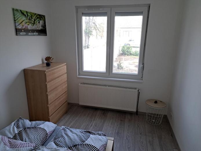 Suenfeszek Vendeghaz Apartment *